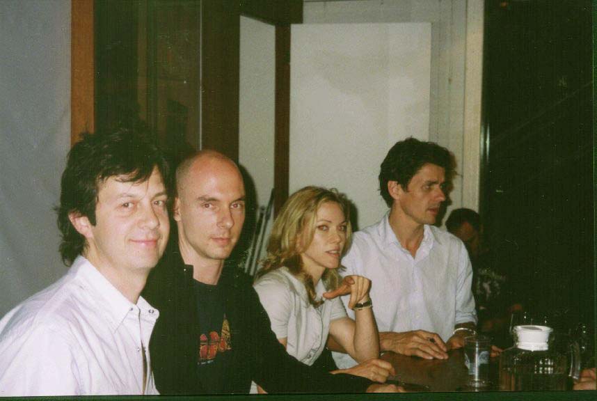 Luna at a press conference in Brazil, 2001