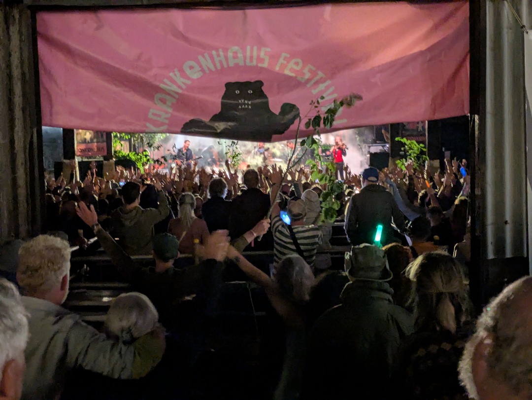 Sea Power at Krankenhaus (Saturday)
